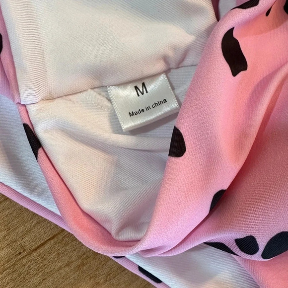 One shoulder 2 piece Bikini Leopard Print Pink and Black EUC Size Medium - Picture 3 of 3